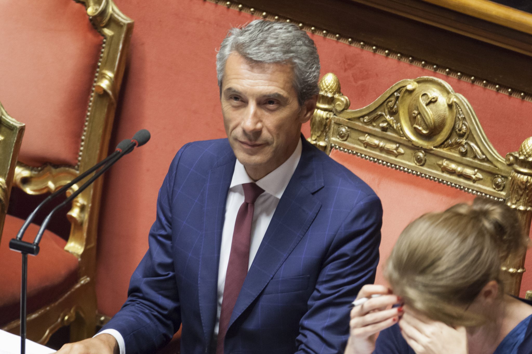 Fabio Castaldo chiede un confronto con il Senatore De Poli sulla nuova proposta di legge per le slot